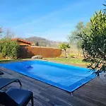 Casa de hóspedes Newlook 1 Trélissac